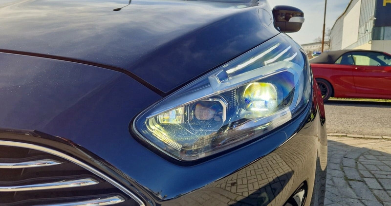 Ford S-Max cena 69900 przebieg: 153976, rok produkcji 2017 z Boguchwała małe 436
